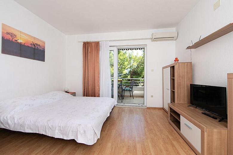 Apartments Tomas Brela Exterior photo